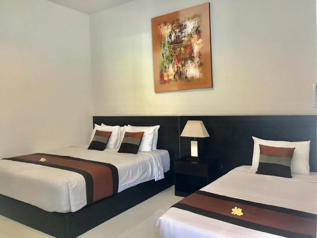 The Celuk Homestay Jimbaran Екстериор снимка