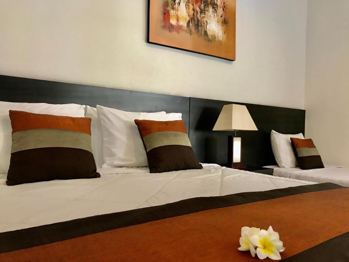 The Celuk Homestay Jimbaran Екстериор снимка