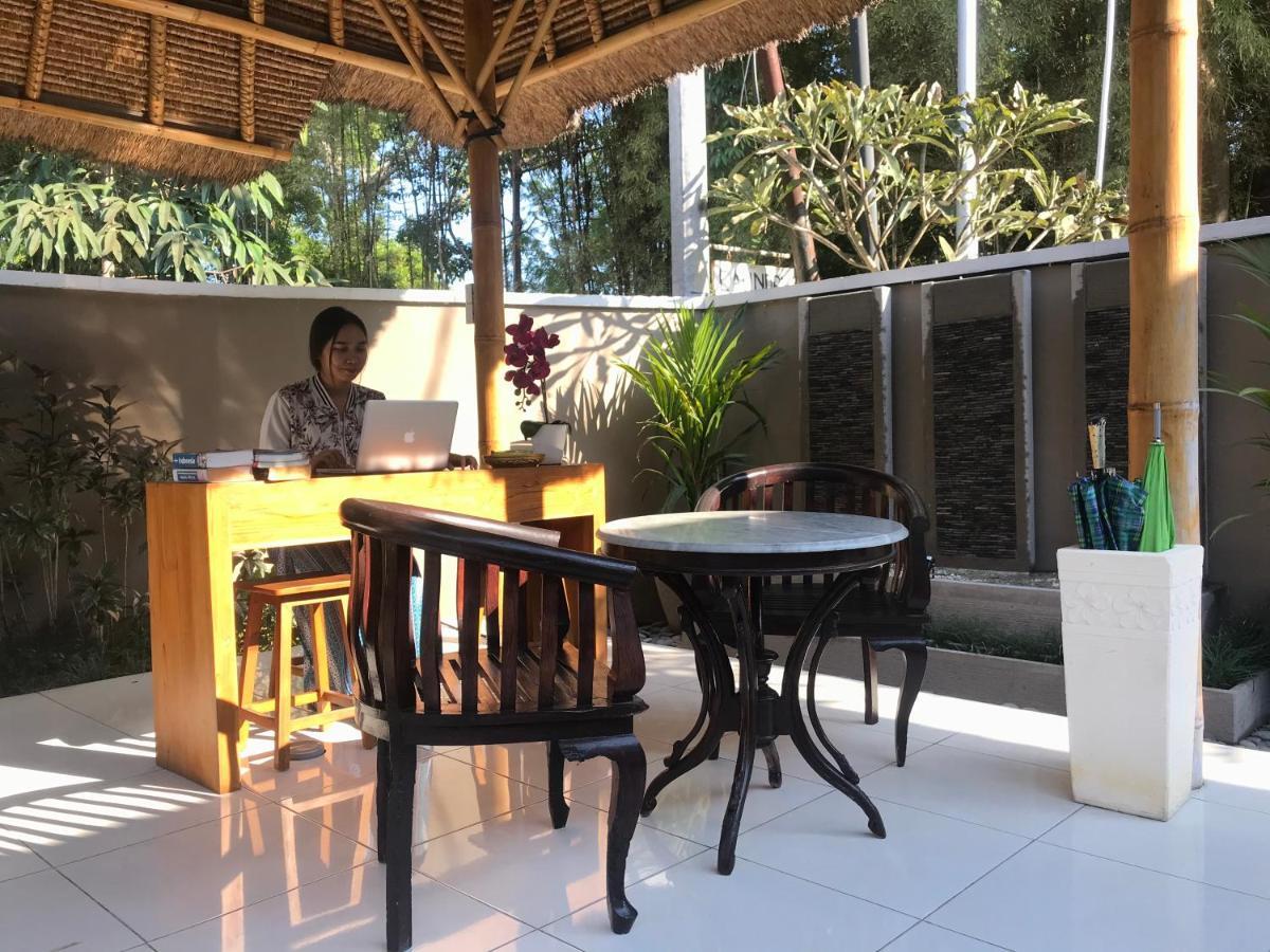 The Celuk Homestay Jimbaran Екстериор снимка