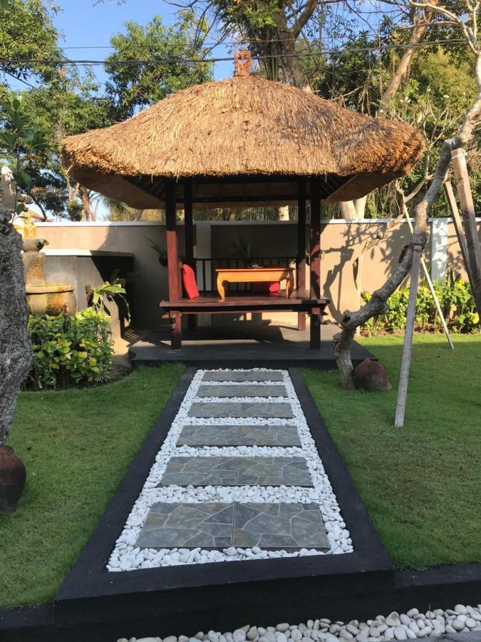 The Celuk Homestay Jimbaran Екстериор снимка