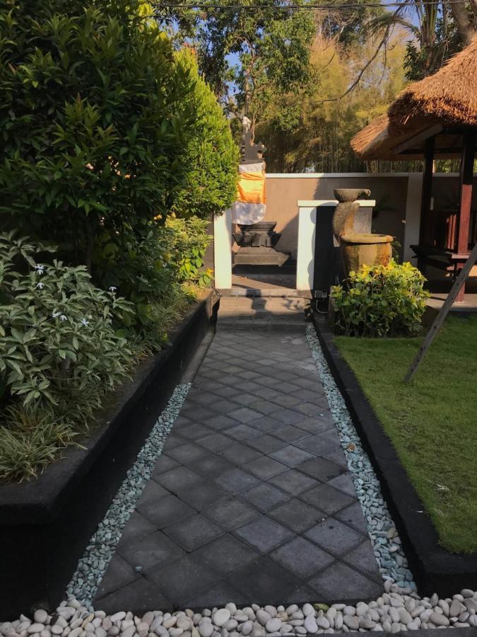 The Celuk Homestay Jimbaran Екстериор снимка
