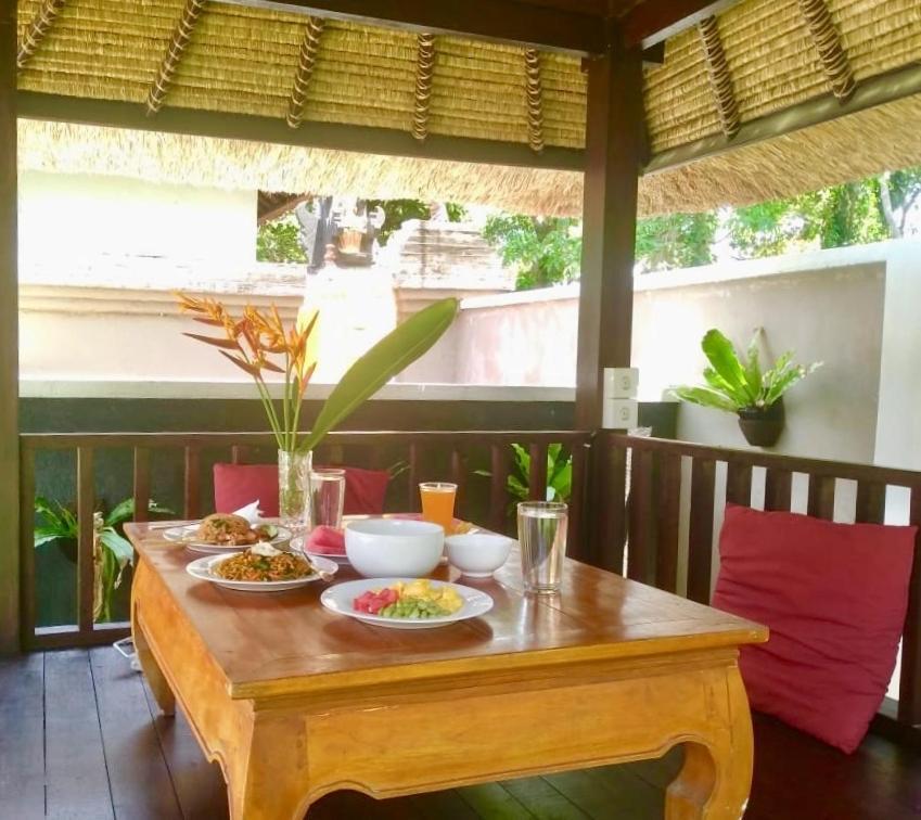 The Celuk Homestay Jimbaran Екстериор снимка