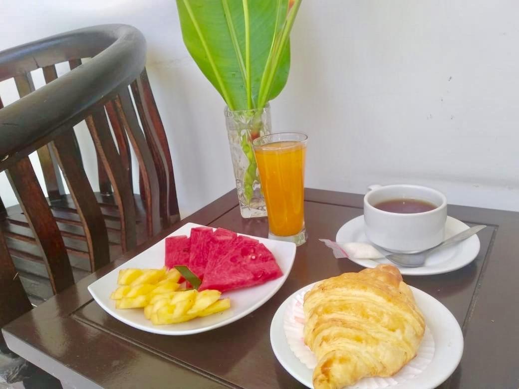 The Celuk Homestay Jimbaran Екстериор снимка