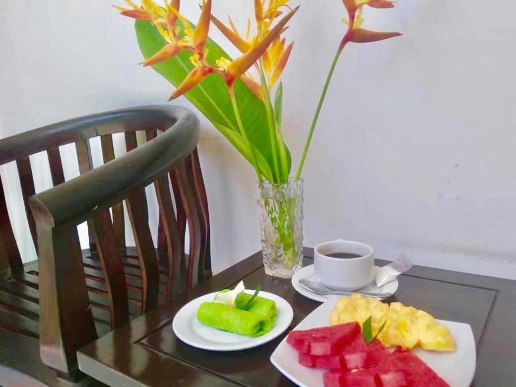 The Celuk Homestay Jimbaran Екстериор снимка