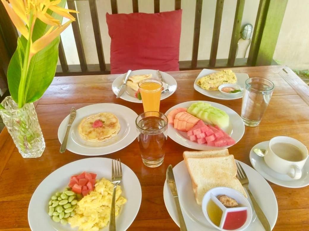 The Celuk Homestay Jimbaran Екстериор снимка